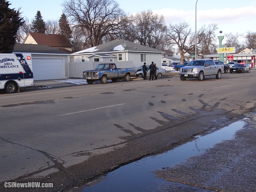 Crash Tenth St SE Tues Mar 14 - CSiNewsNOW.com photo